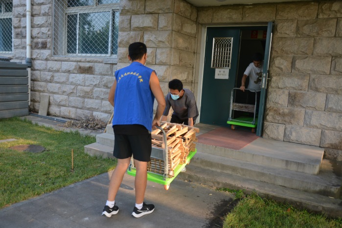 说明: I:\新闻稿、微信公众号\上传资料\2022年7-12月\2022.9.27路桥系迎新新闻稿\迎新新闻稿所用照片\14.JPG